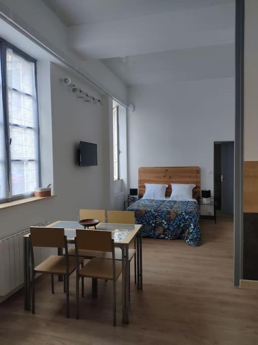 Appartement Avec Parking Prive 索米尔 外观 照片